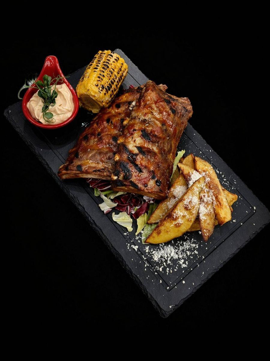 Coaste de Porc cu Porumb Copt